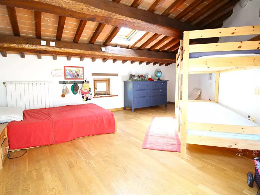 Immagine 31 di Casa colonica in vendita  a Buti