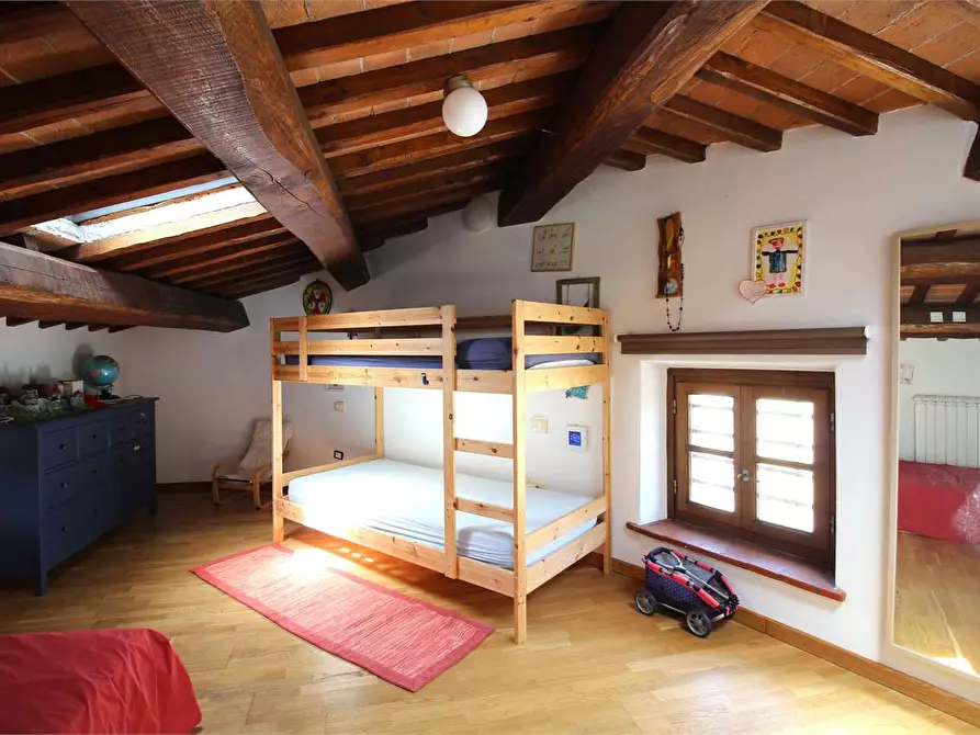 Immagine 33 di Casa colonica in vendita  a Buti