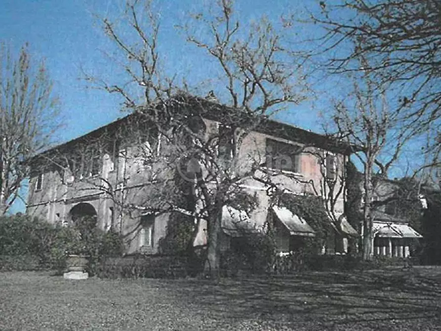 Immagine 1 di Palazzo in vendita  a Fucecchio