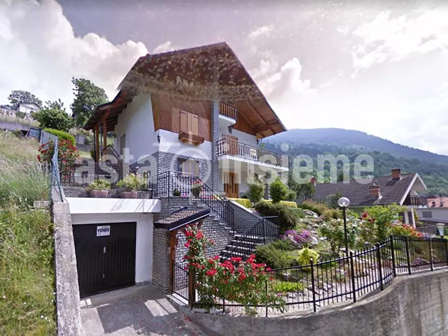 Immagine 1 di Villa in vendita  a Fenestrelle