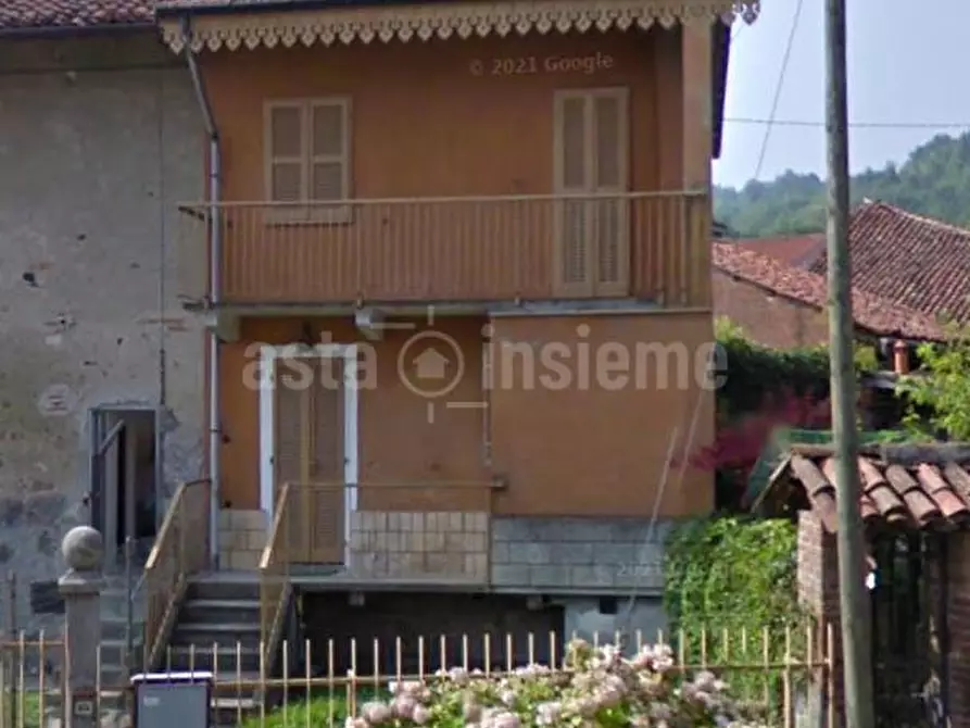 Immagine 1 di Porzione di casa in vendita  a Lauriano
