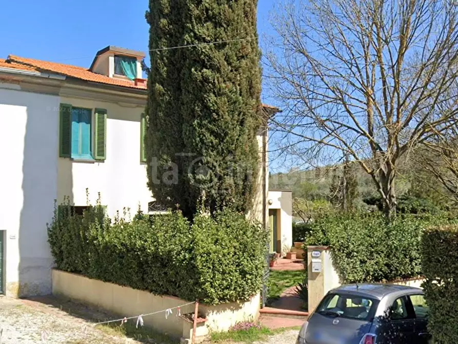 Immagine 1 di Porzione di casa in vendita  a Vinci