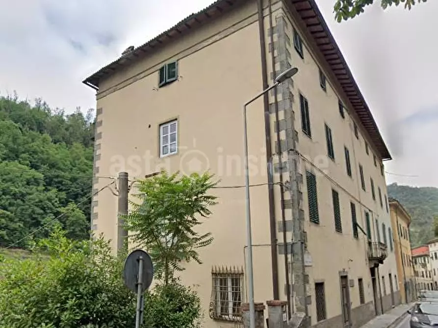 Immagine 1 di Magazzino in vendita  a Bagni Di Lucca