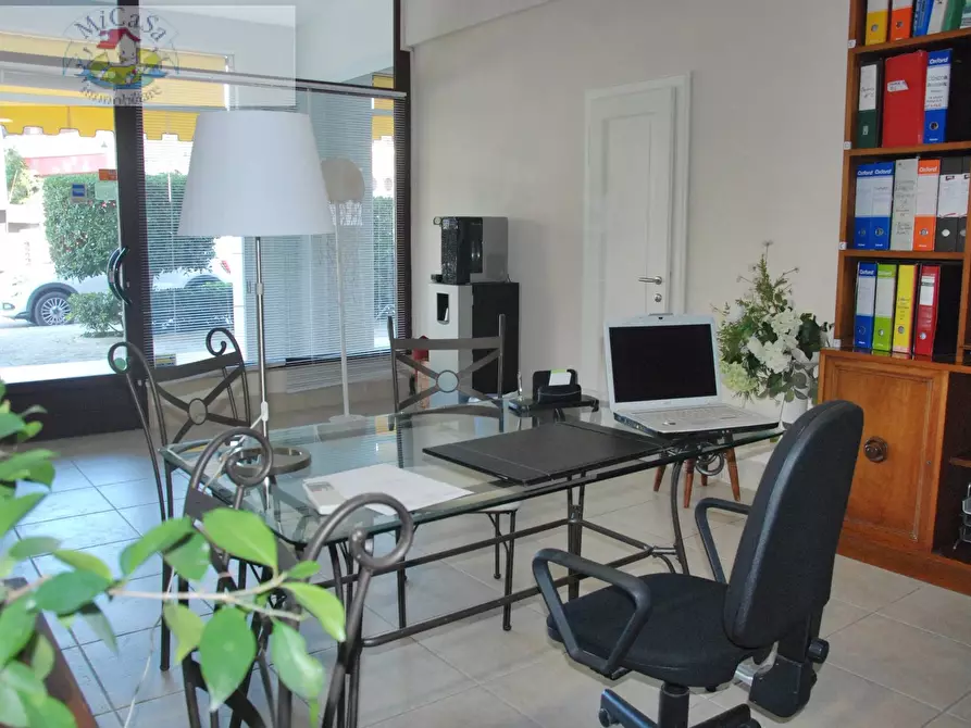 Immagine 3 di Ufficio in affitto  a Pisa