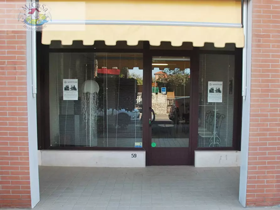 Immagine 9 di Ufficio in affitto  a Pisa