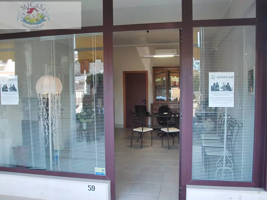 Immagine 10 di Ufficio in affitto  a Pisa