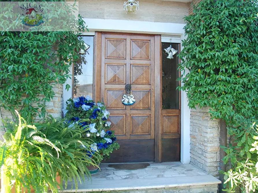 Immagine 26 di Villa in vendita  a Pisa