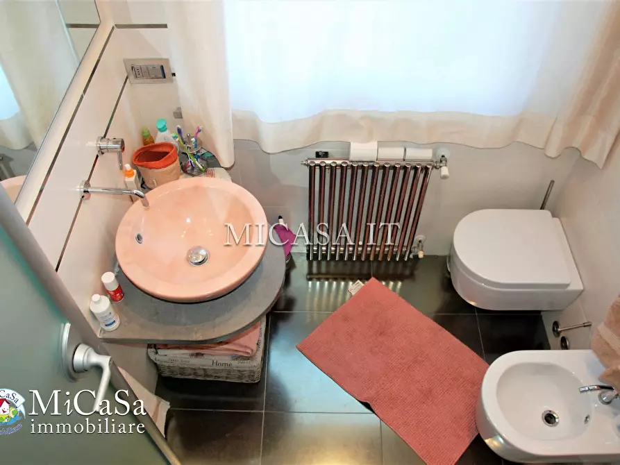 Immagine 16 di Villa in vendita  a Pisa