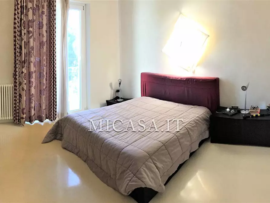 Immagine 19 di Villa in vendita  a Pisa