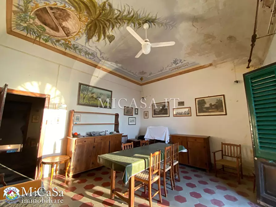 Immagine 4 di Villa in vendita  a Pisa