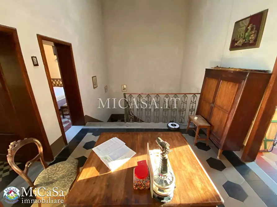 Immagine 9 di Villa in vendita  a Pisa