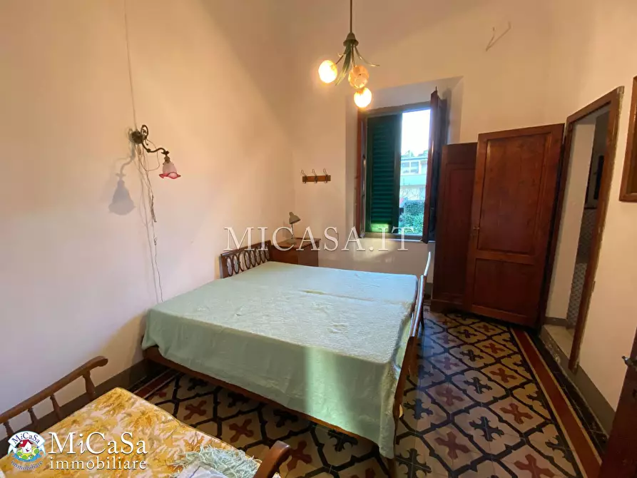 Immagine 11 di Villa in vendita  a Pisa