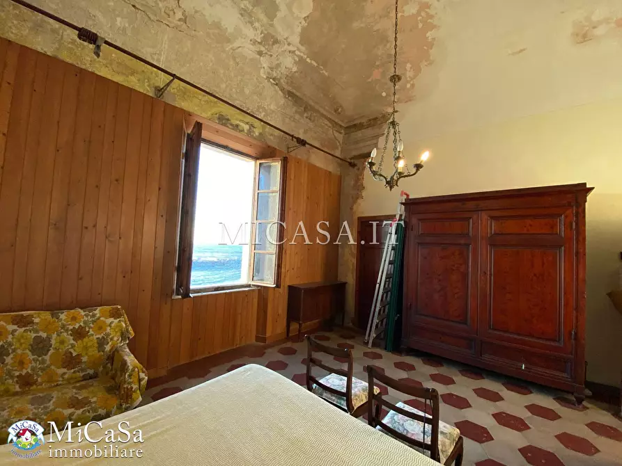 Immagine 13 di Villa in vendita  a Pisa