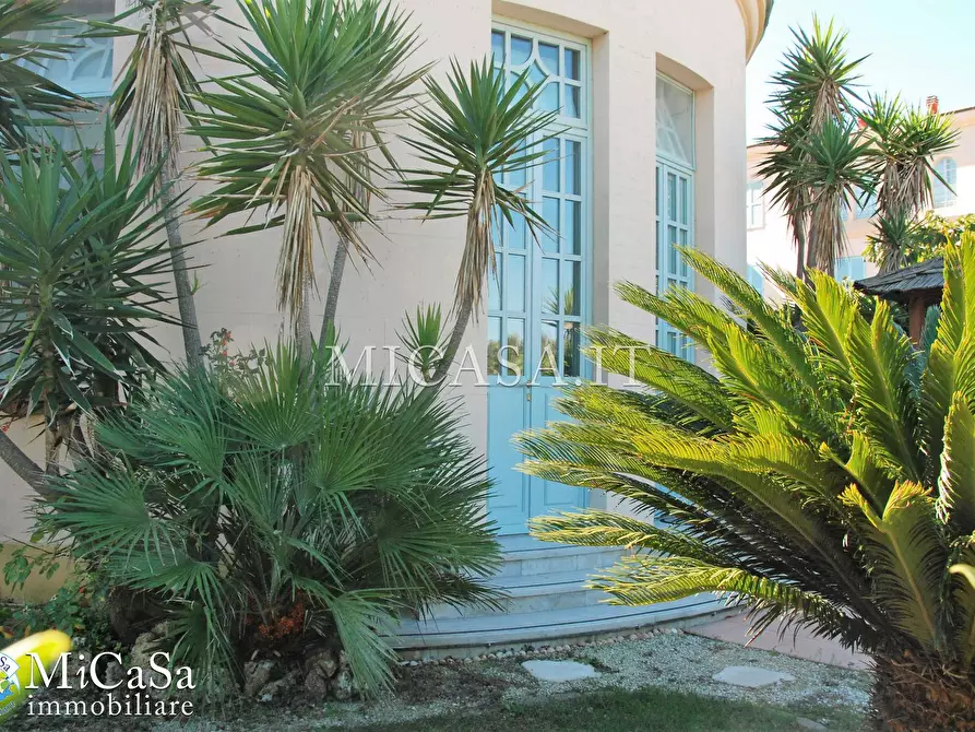 Immagine 15 di Appartamento in vendita  a Pisa