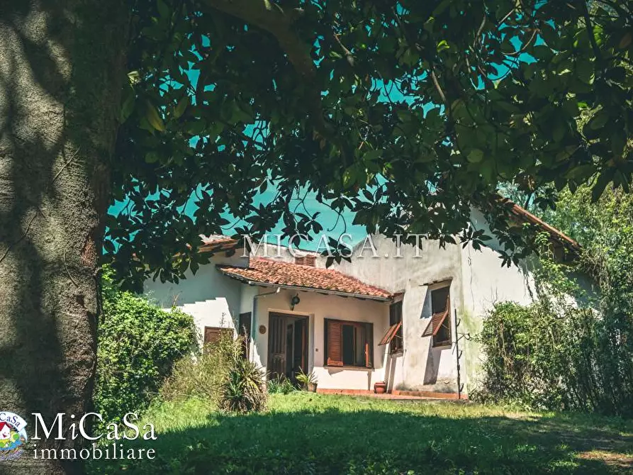 Immagine 27 di Villa in vendita  a Pisa