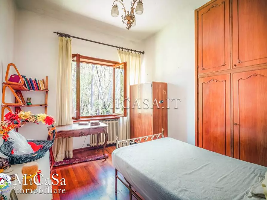 Immagine 12 di Villa in vendita  a Pisa