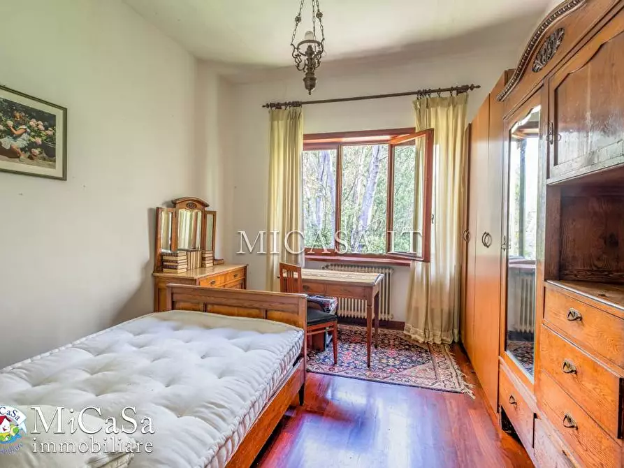 Immagine 17 di Villa in vendita  a Pisa