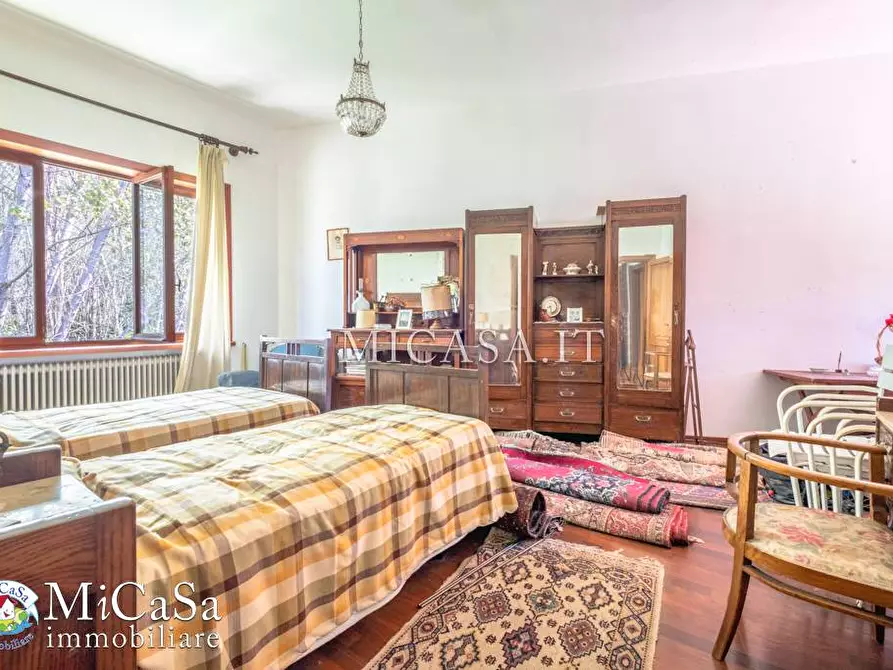 Immagine 18 di Villa in vendita  a Pisa