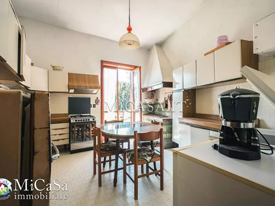 Immagine 23 di Villa in vendita  a Pisa