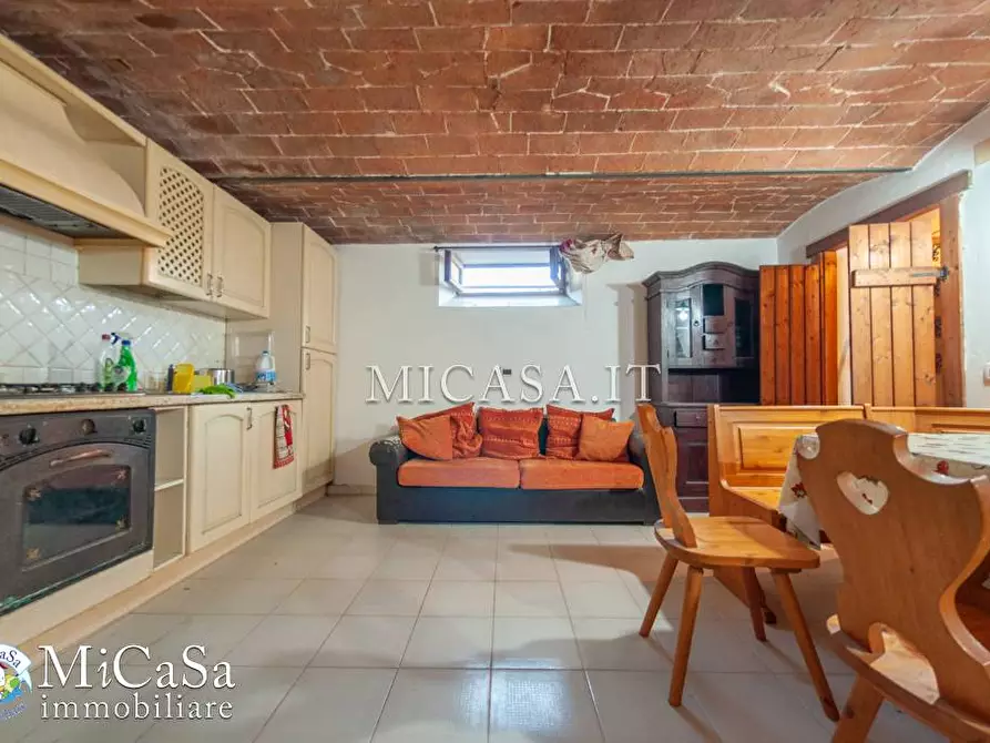 Immagine 3 di Appartamento in vendita  a Pisa