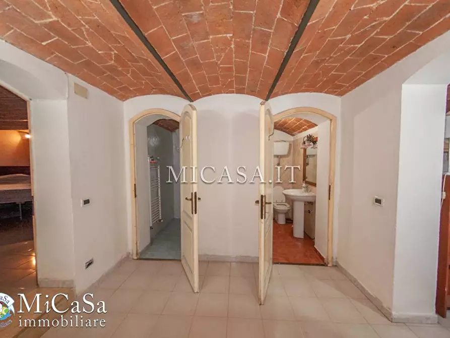 Immagine 4 di Appartamento in vendita  a Pisa