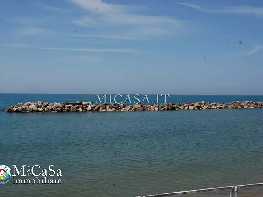 Immagine 7 di Attività commerciale in vendita  a Pisa