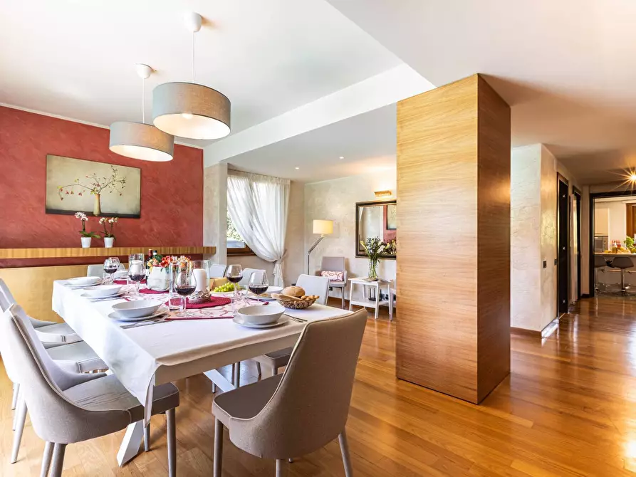 Immagine 14 di Villa in vendita  a Pisa