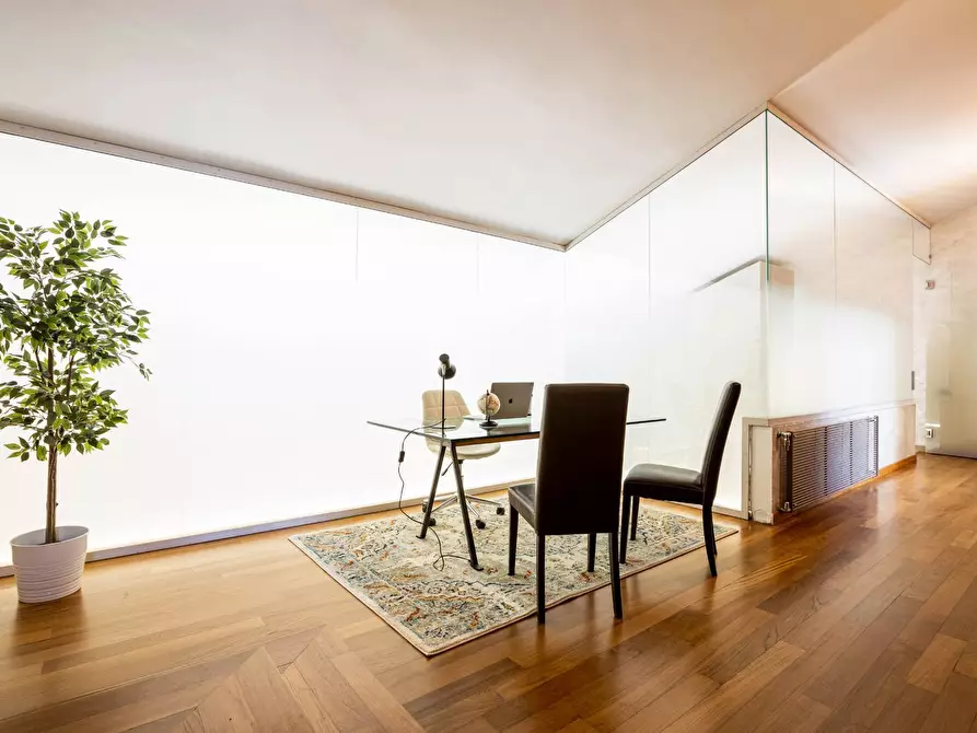 Immagine 34 di Villa in vendita  a Pisa