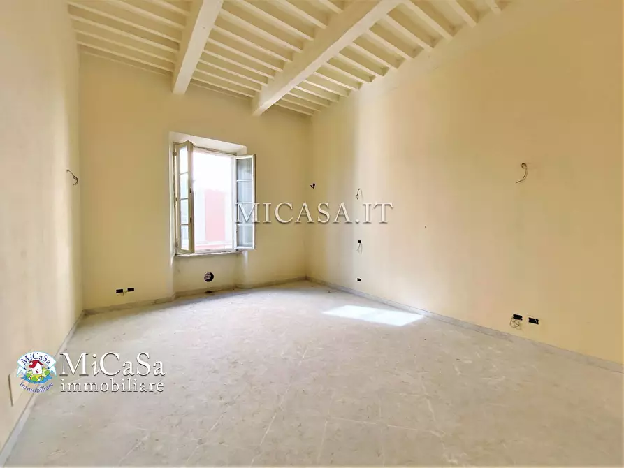 Immagine 9 di Appartamento in vendita  a Pisa