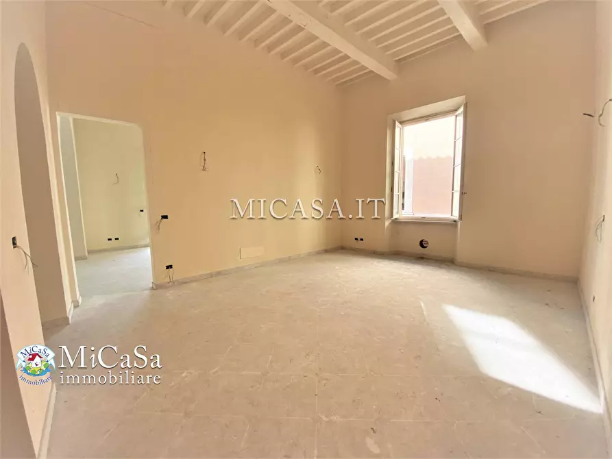 Immagine 10 di Appartamento in vendita  a Pisa