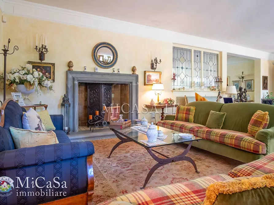 Immagine 10 di Villa in vendita  a Pisa