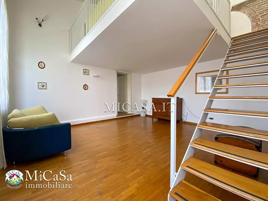 Immagine 12 di Appartamento in vendita  a Pisa