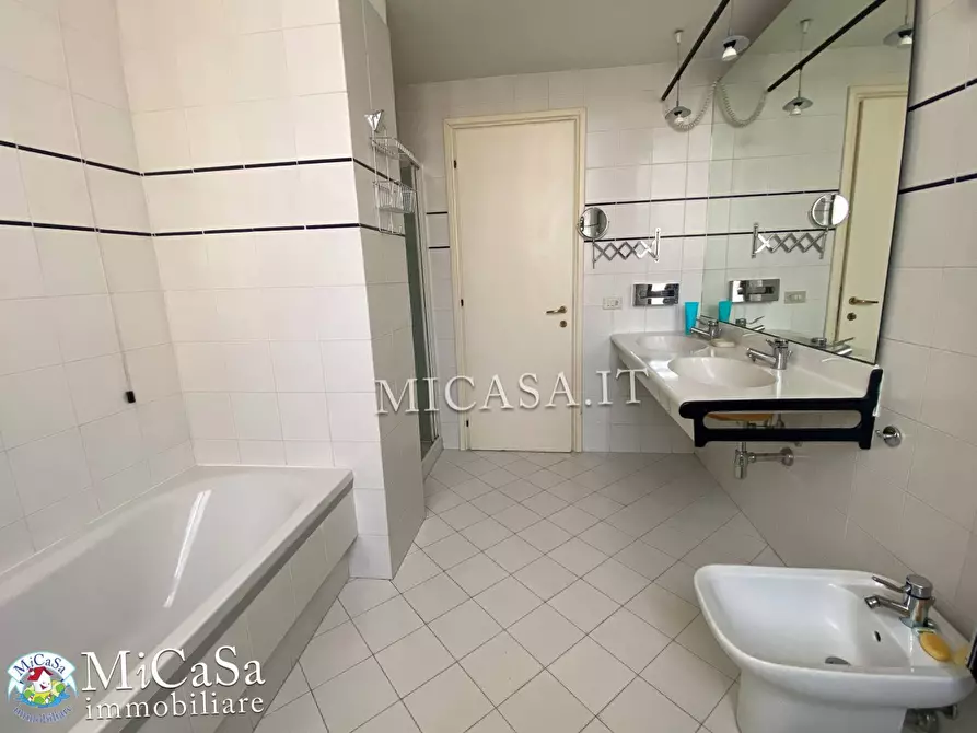 Immagine 21 di Appartamento in vendita  a Pisa