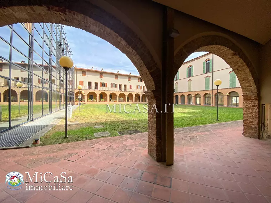 Immagine 31 di Appartamento in vendita  a Pisa