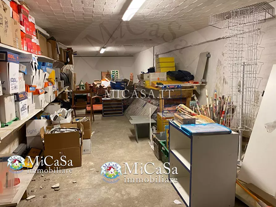 Immagine 5 di Locale commerciale in vendita  a Pisa