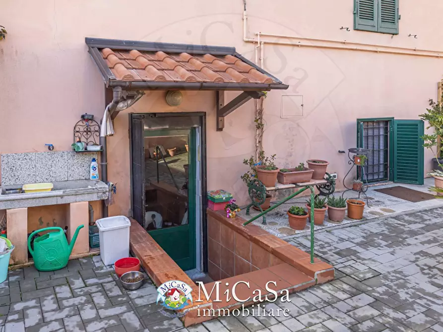 Immagine 31 di Casa bifamiliare in vendita  a Pisa