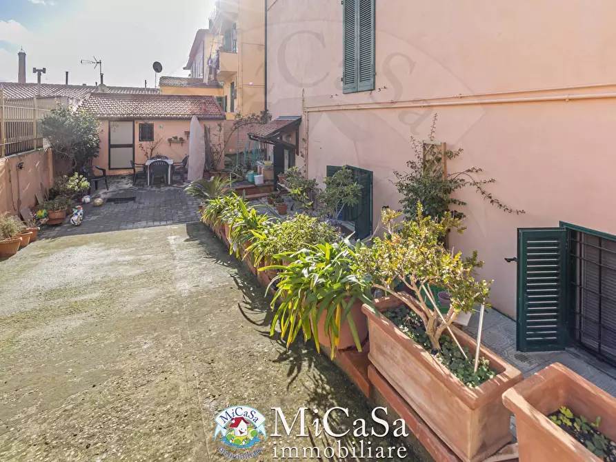 Immagine 39 di Casa bifamiliare in vendita  a Pisa