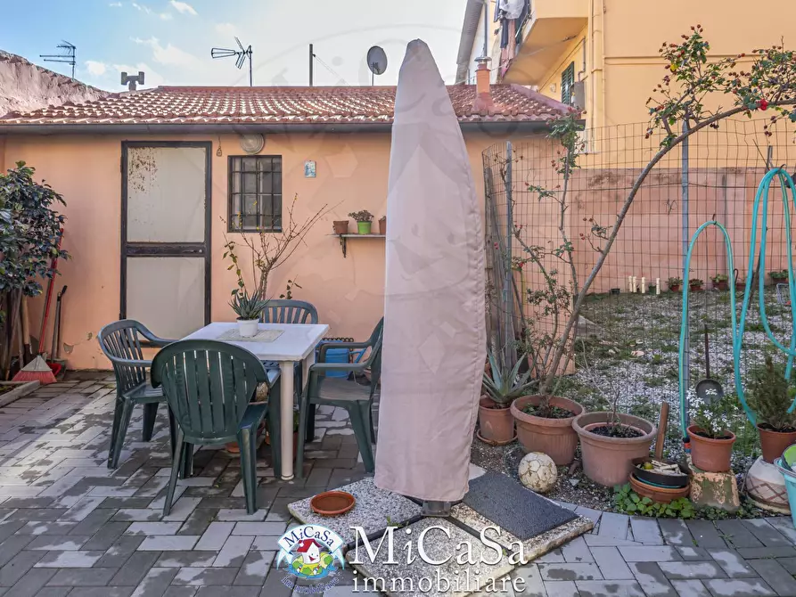 Immagine 40 di Casa bifamiliare in vendita  a Pisa