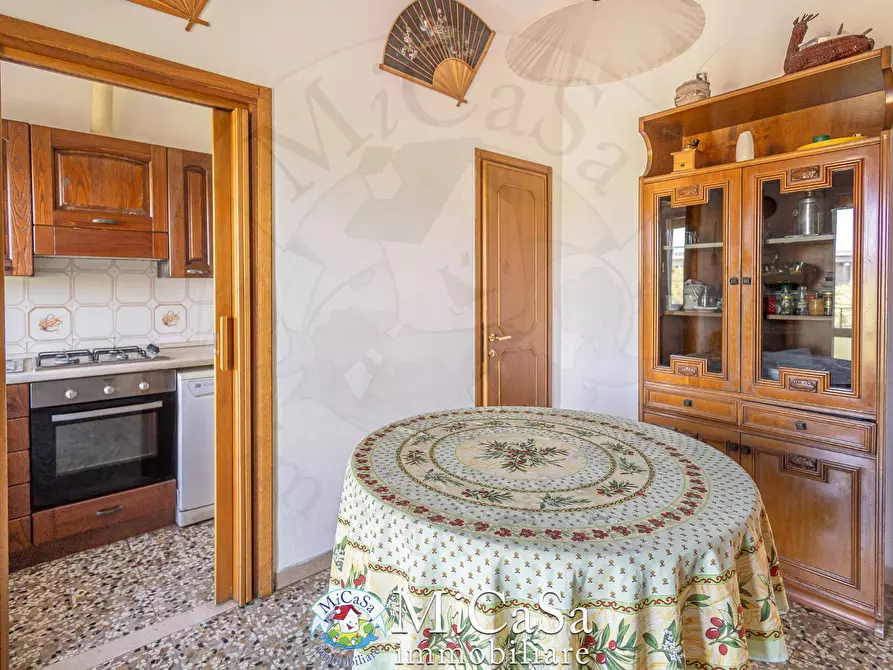 Immagine 11 di Appartamento in vendita  a Pisa