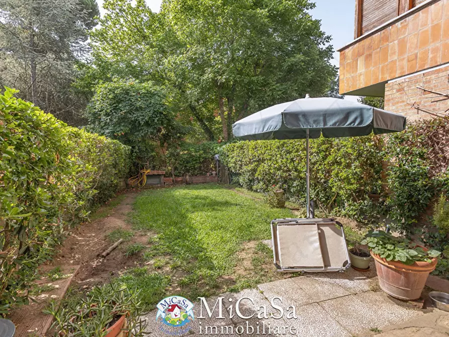 Immagine 10 di Villetta a schiera in vendita  a Pisa