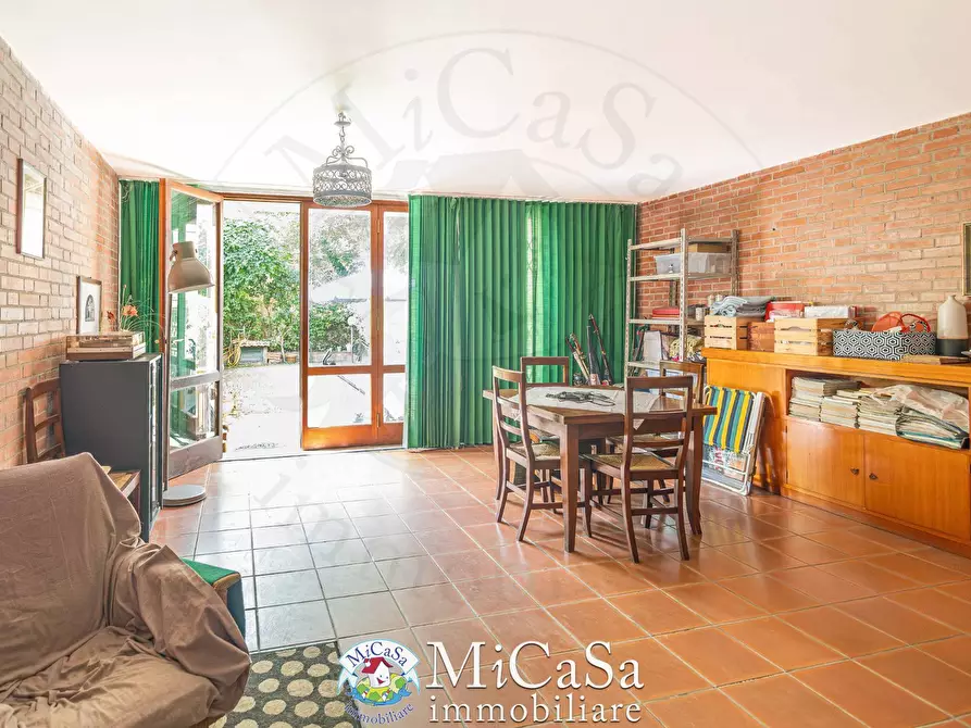 Immagine 11 di Villetta a schiera in vendita  a Pisa