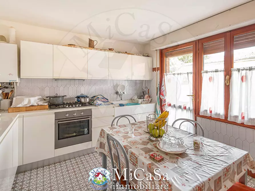 Immagine 17 di Villetta a schiera in vendita  a Pisa