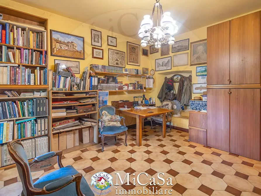 Immagine 23 di Villa in vendita  a Collesalvetti