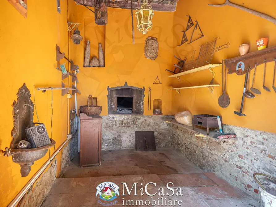 Immagine 35 di Villa in vendita  a Collesalvetti