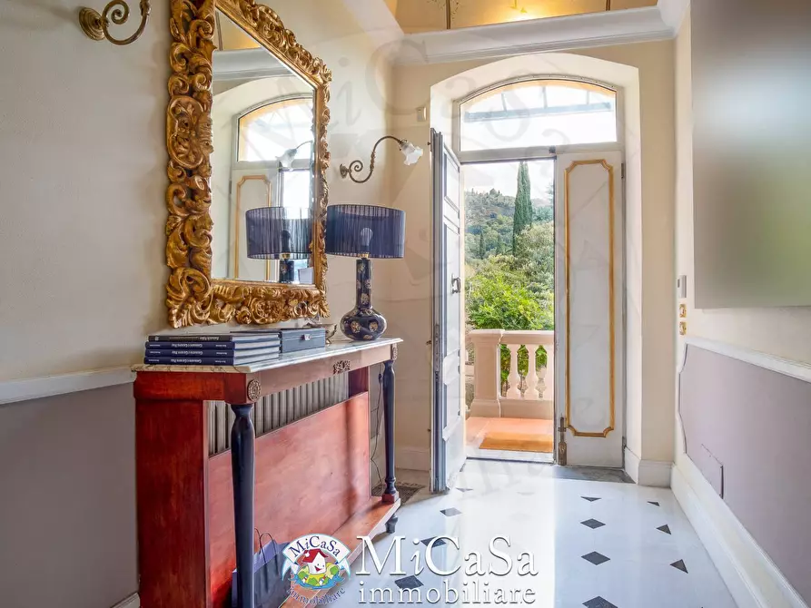 Immagine 10 di Villa in vendita  a San Giuliano Terme