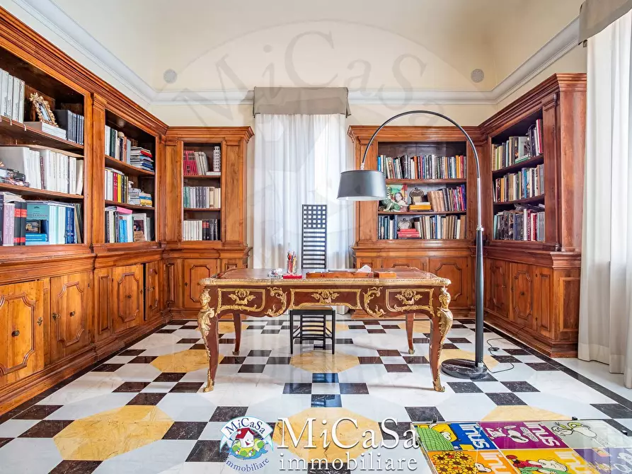 Immagine 14 di Villa in vendita  a San Giuliano Terme