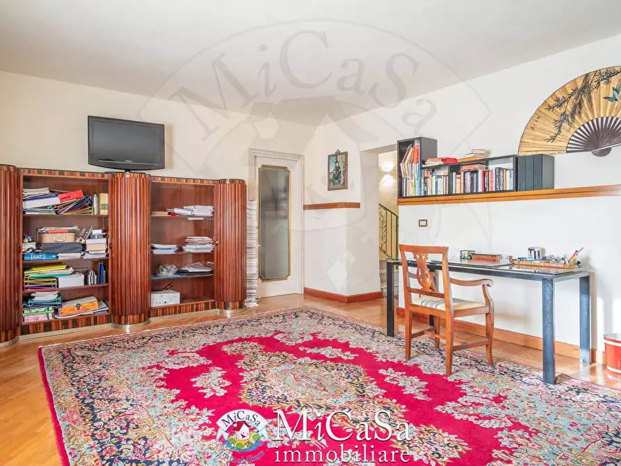 Immagine 33 di Villa in vendita  a San Giuliano Terme