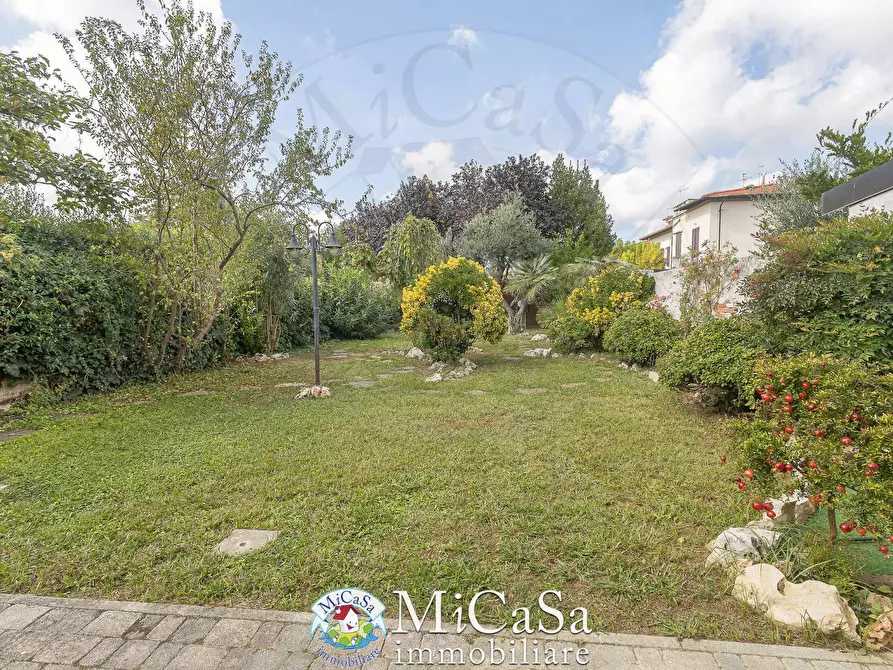 Immagine 4 di Casa bifamiliare in vendita  a Pisa