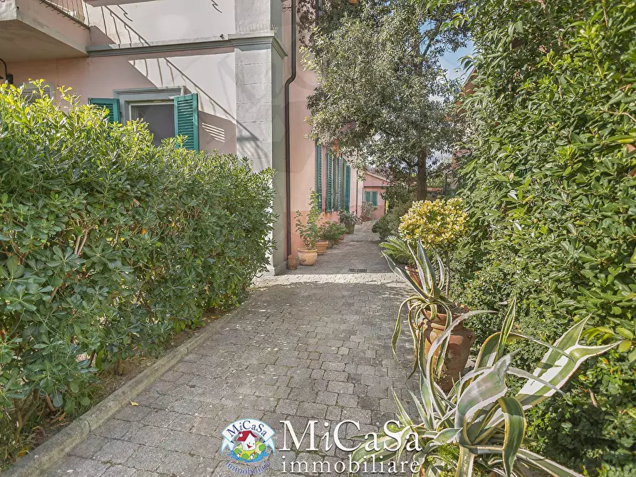 Immagine 31 di Casa bifamiliare in vendita  a Pisa