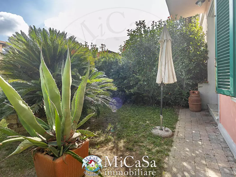 Immagine 30 di Casa bifamiliare in vendita  a Pisa